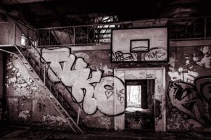 不貞行為の定義と法律についてかんたんに解説しますか？