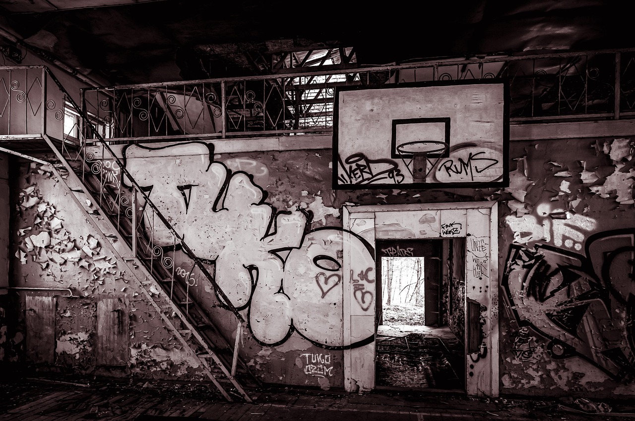 不貞行為の定義と法律についてかんたんに解説しますか？